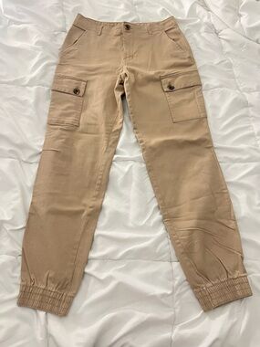 Tan cargo pants NWT size 8